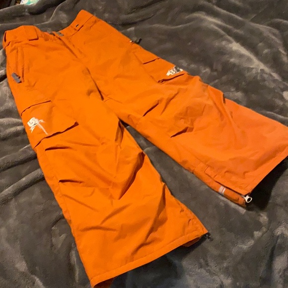 Burton Other - Burton’s boys snowboard/ski winter pants size S